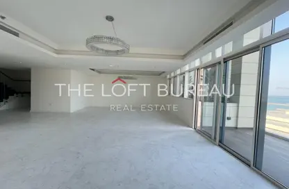 Duplex - 4 Bedrooms - 5 Bathrooms for sale in Gewan Island - The Pearl Island - Doha