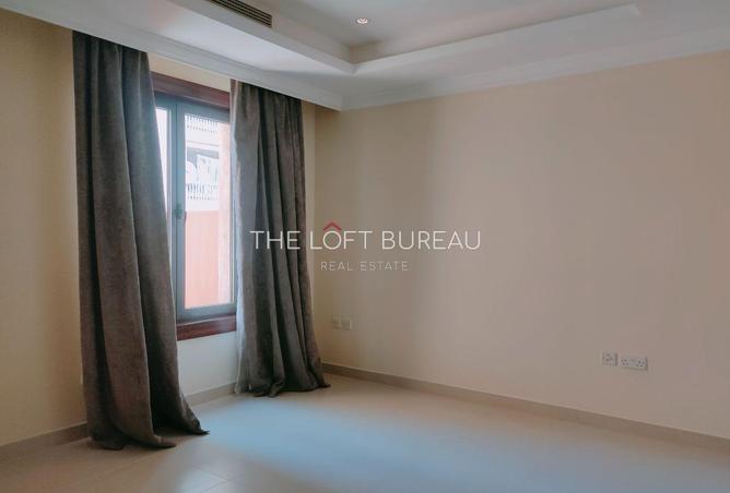 926195 - Property Image 2