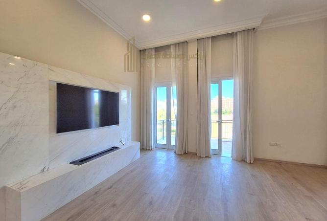 974700 - Property Image 3