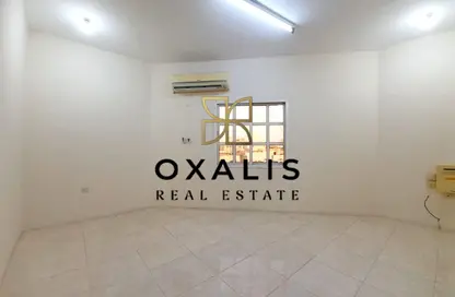 شقة - 2 غرف نوم - 2 حمامات للايجار في مدينة خليفة جنوب - مدينة خليفة - الدوحة