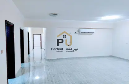 شقة - 3 غرف نوم - 3 حمامات للايجار في فريج بن محمود - الدوحة