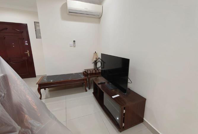 956853 - Property Image 2