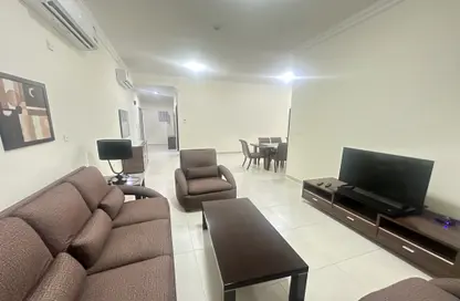 Apartment - 1 Bedroom - 2 Bathrooms for rent in Al Nasr Street - Al Nasr - Doha