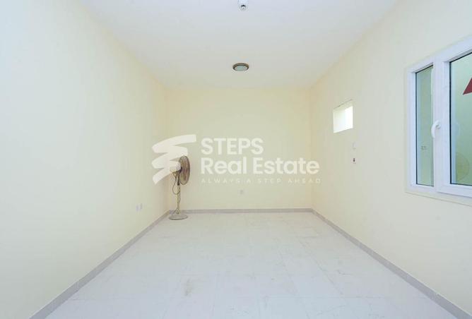 955189 - Property Image 3