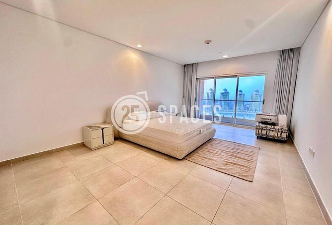 983703 - Property Image 2