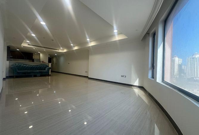 951415 - Property Image 2