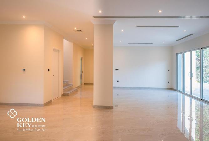 906061 - Property Image 3