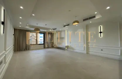 Apartment - 2 Bedrooms - 3 Bathrooms for rent in West Porto Drive - Porto Arabia - The Pearl Island - Doha
