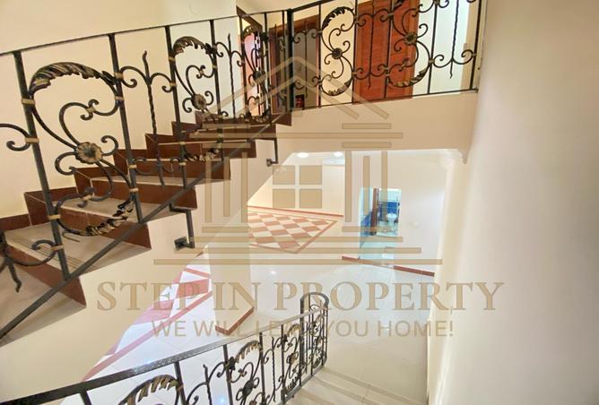 927008 - Property Image 3