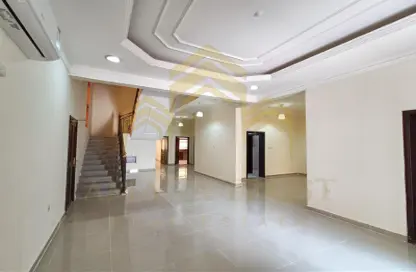 Villa - 5 Bedrooms - 4 Bathrooms for rent in Al Ebb - Al Kheesa - Umm Salal Mohammed