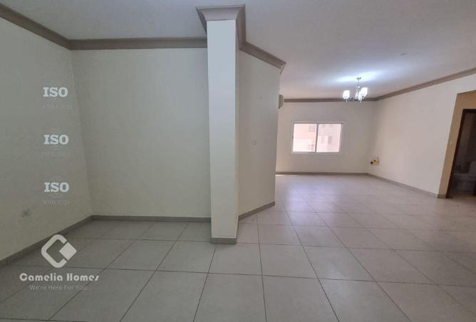 978812 - Property Image 3