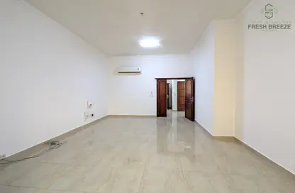 Apartment - 3 Bedrooms - 3 Bathrooms for rent in Muzahem Street - Al Sadd - Doha