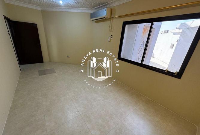 957127 - Property Image 2