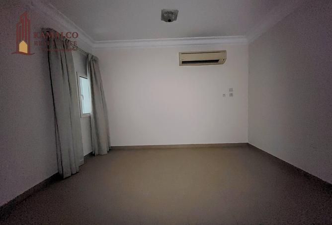 953922 - Property Image 3