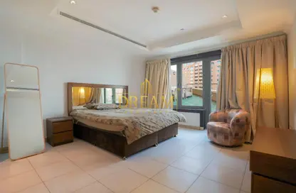 Apartment - 1 Bedroom - 2 Bathrooms for rent in Porto Arabia - The Pearl Island - Doha