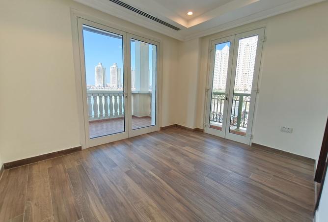 965528 - Property Image 2