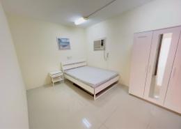صورةغرفة- غرفة النوم لـ: شقة - 1 غرفة نوم - 1 حمام للكراء في شارع ام السنيم - عين خالد - الدوحة, صورة 1