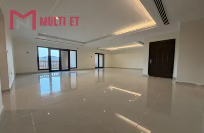 Apartment - 2 Bedrooms - 3 Bathrooms for rent in East Porto Drive - Porto Arabia - The Pearl Island - Doha