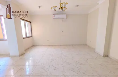 Apartment - 2 Bedrooms - 2 Bathrooms for rent in Muntazah 7 - Al Muntazah - Doha