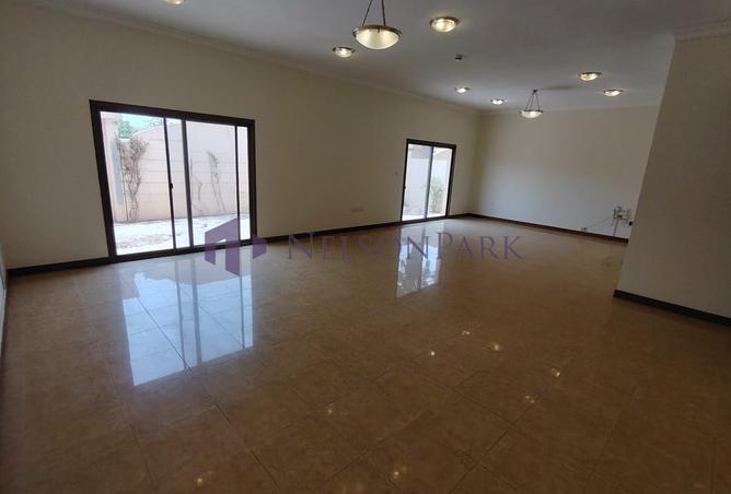 891307 - Property Image 3
