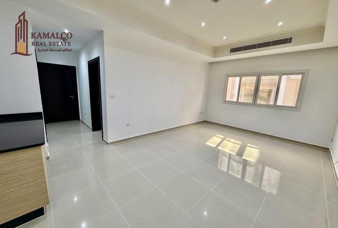 942702 - Property Main Image