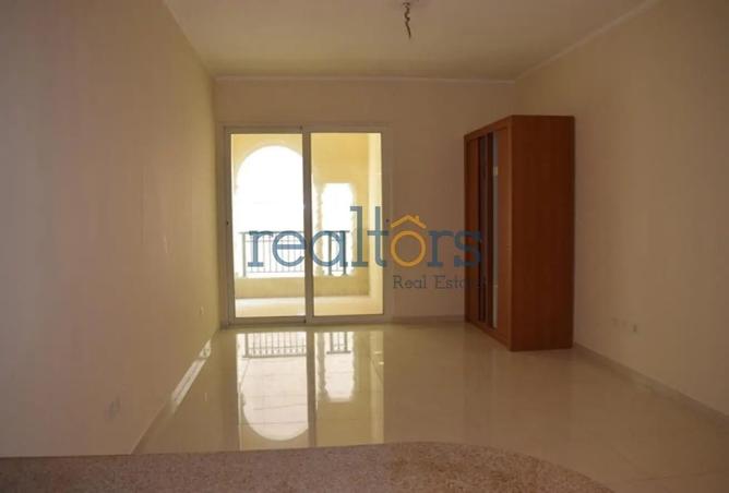 988781 - Property Image 2