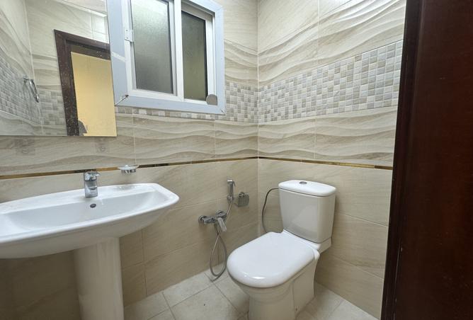 991003 - Property Image 3