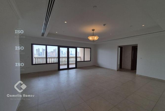 983621 - Property Image 2