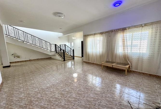 950975 - Property Image 2
