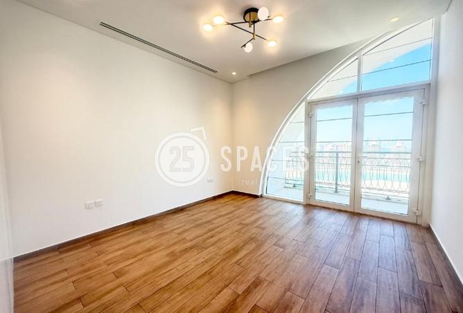 901069 - Property Image 2