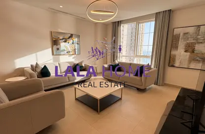 Apartment - 2 Bedrooms - 4 Bathrooms for rent in Viva West - Viva Bahriyah - The Pearl Island - Doha