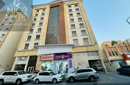 شقة - 2 غرف نوم - 2 حمامات للايجار في فريج بن محمود - الدوحة