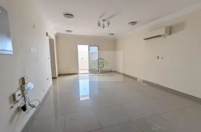 شقة - 3 غرف نوم - 3 حمامات للايجار في أم غويلينا 4 - أم غويلينا - الدوحة