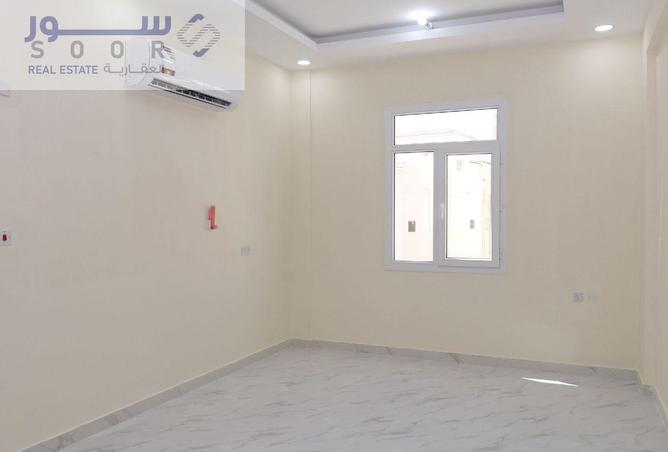 955679 - Property Image 2