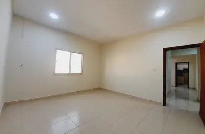 Apartment - 2 Bedrooms - 1 Bathroom for rent in Al Azizia Street - Al Aziziyah - Doha Apartment - 2 Bedrooms - 1 Bathroom for rent in Al Azizia Street - Al Aziziyah - Doha