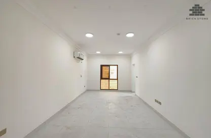Apartment - 2 Bedrooms - 2 Bathrooms for rent in Al Jazeera Street - Fereej Bin Mahmoud North - Fereej Bin Mahmoud - Doha