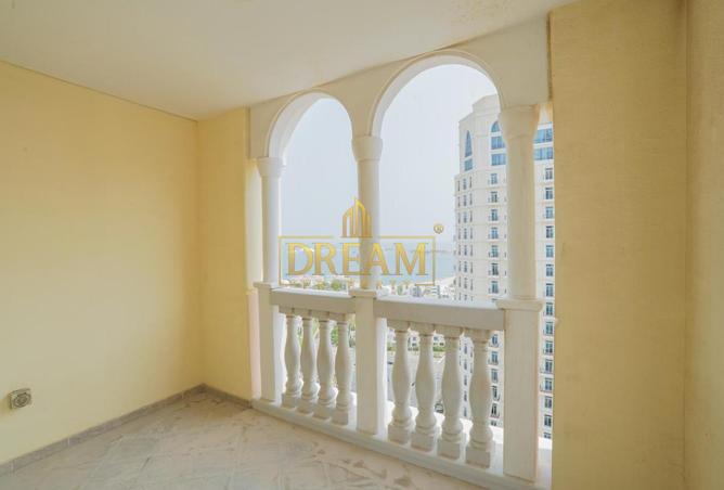 948715 - Property Image 2