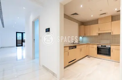 Kitchen image for: Apartment - 1 Bedroom - 2 Bathrooms for sale in West Porto Drive - Porto Arabia - The Pearl Island - Doha, Image 1