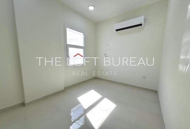 958551 - Property Image 2