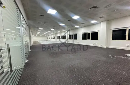 مساحات مكتبية - استوديو - 4 حمامات للايجار في مركز اعمال العمادي - C-Ring - الدوحة