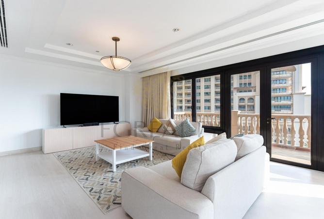 989021 - Property Image 2