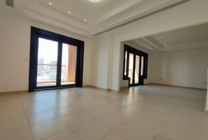 932776 - Property Image 3