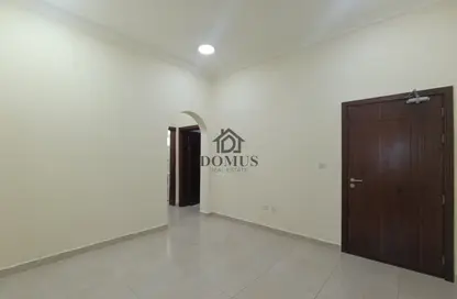 Apartment - 3 Bedrooms - 2 Bathrooms for rent in Bin Omran - Fereej Bin Omran - Doha