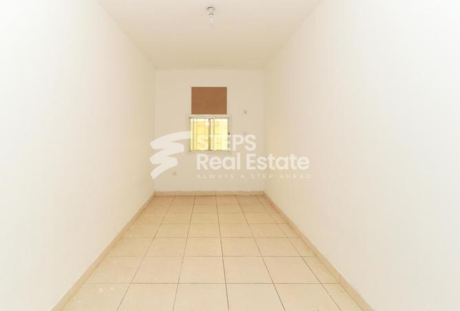 956086 - Property Image 3