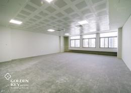 صورةغرفة فارغة لـ: مساحات مكتبية - 2 حمامات للكراء في شارع المنتزه - المنتزه - الدوحة, صورة 1