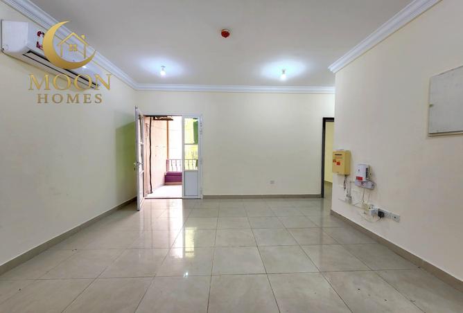 985264 - Property Main Image