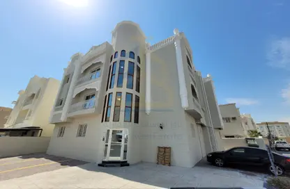 Apartment - 2 Bedrooms - 2 Bathrooms for rent in Bin Omran - Fereej Bin Omran - Doha