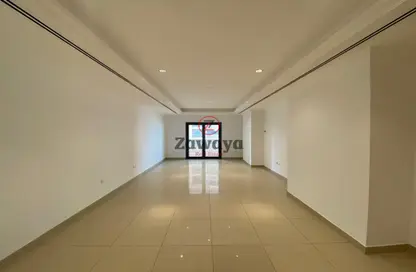Apartment - 2 Bedrooms - 3 Bathrooms for rent in West Porto Drive - Porto Arabia - The Pearl Island - Doha