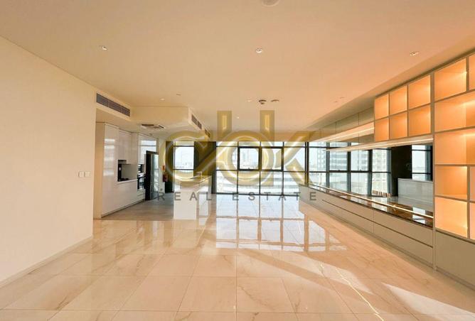 740373 - Property Image 3