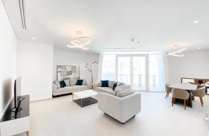 Penthouse - 3 Bedrooms - 4 Bathrooms for rent in Viva West - Viva Bahriyah - The Pearl Island - Doha